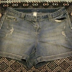 Maurices size 20 shorts